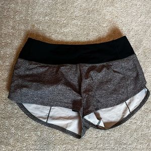 Lulu lemon Speed up lined shorts